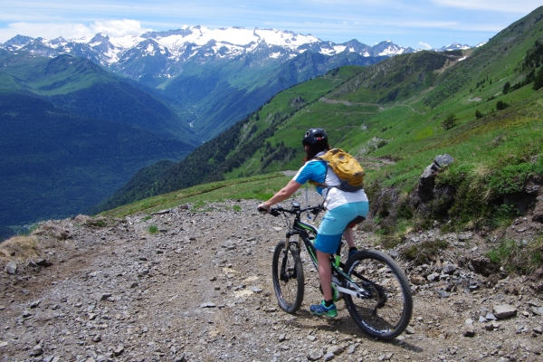 Enduro style MTB holiday in the Pyrenees